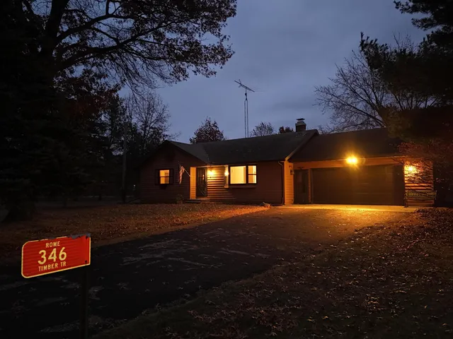 $319,900 | 346 Timber Trail, Nekoosa, WI 54457