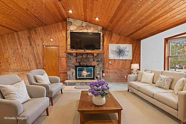 $319,900 | 346 Timber Trail, Nekoosa, WI 54457