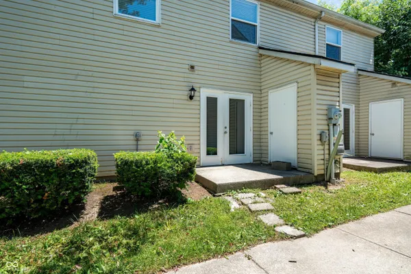 $1,564 | 1360 South Talbott Street, Indianapolis, IN 46225