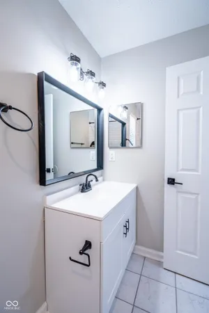 $1,564 | 1360 South Talbott Street, Indianapolis, IN 46225