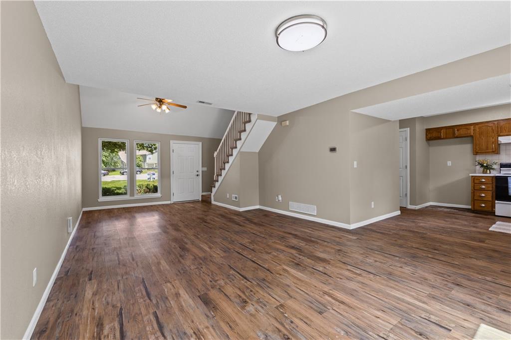 760 Spring Circle Liberty, MO 64068 - Photo 6 of 30