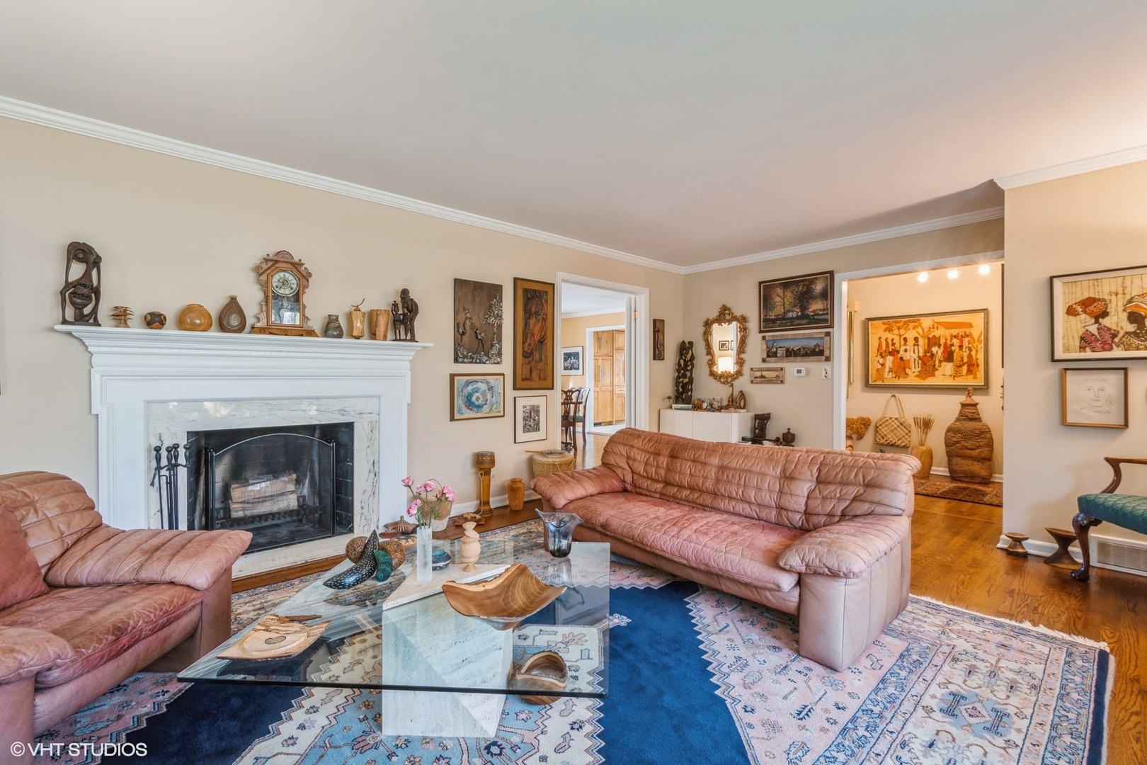 2510 Sheridan Road Evanston, IL 60201 - Photo 2 of 28 a living room with furniture and a fireplace
