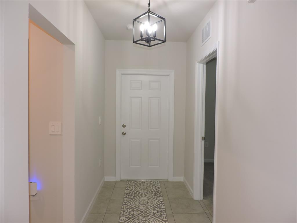 836 Persimmon Place Fort Pierce, FL 34981 - Photo 4 of 78 FOYER ENTRANCE IN VILLA