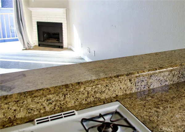 $2,650 | 3516 East Ransom Street, Unit 304, Long Beach, CA 90804