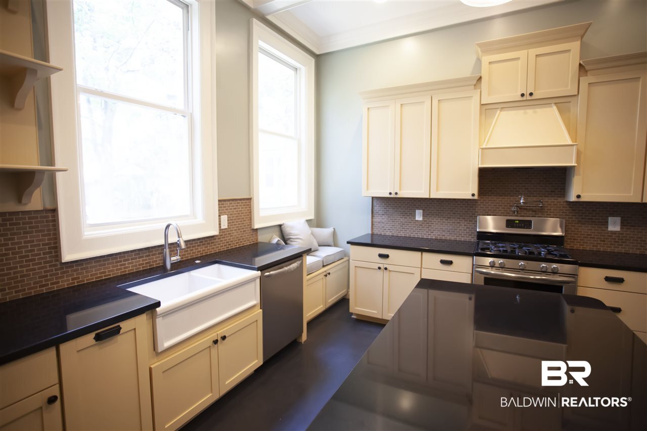 1658 Government Street Mobile, AL 36604 - Photo 25 of 36