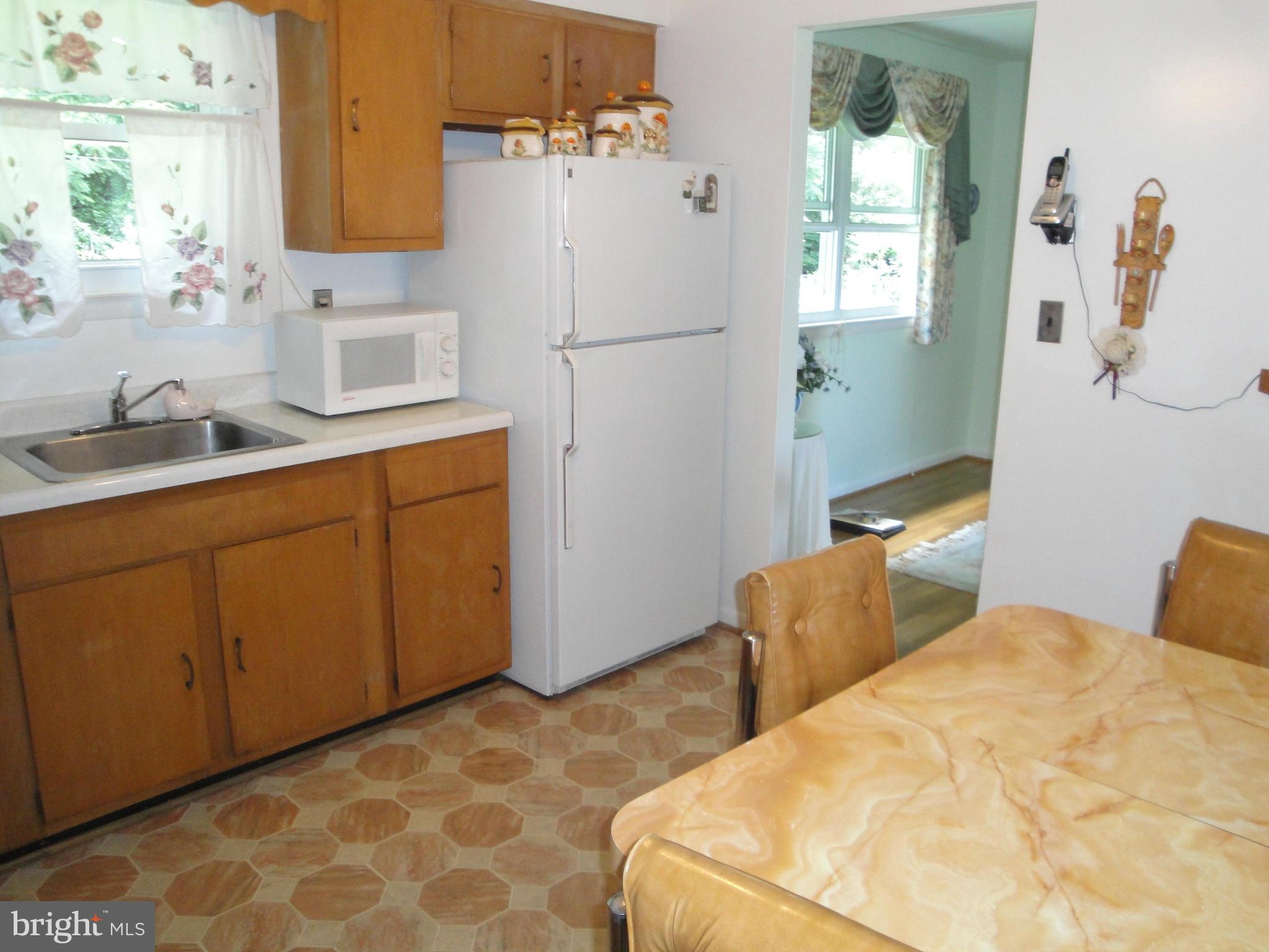 3804 Collier Road Randallstown, MD 21133 - Photo 5 of 17 Kitchen