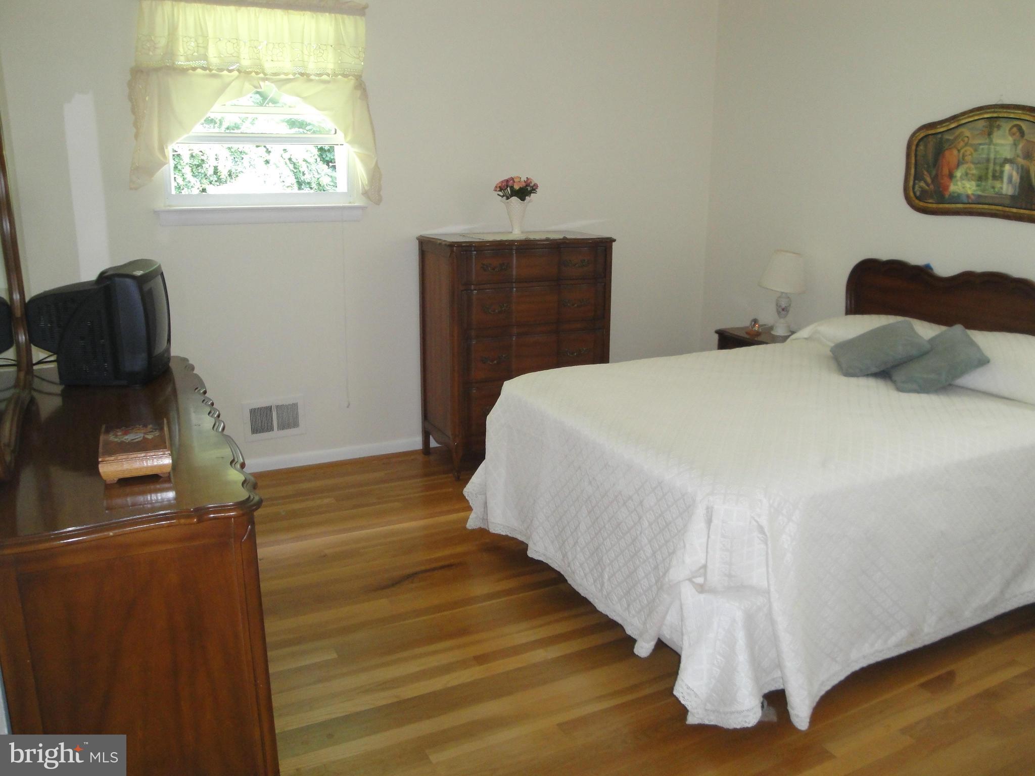 3804 Collier Road Randallstown, MD 21133 - Photo 6 of 17 Bedroom (Master)