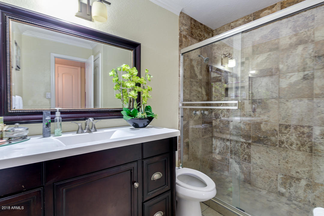 4037 West Ocotillo Road Phoenix, AZ 85019 - Photo 13 of 22 Hall Bathroom