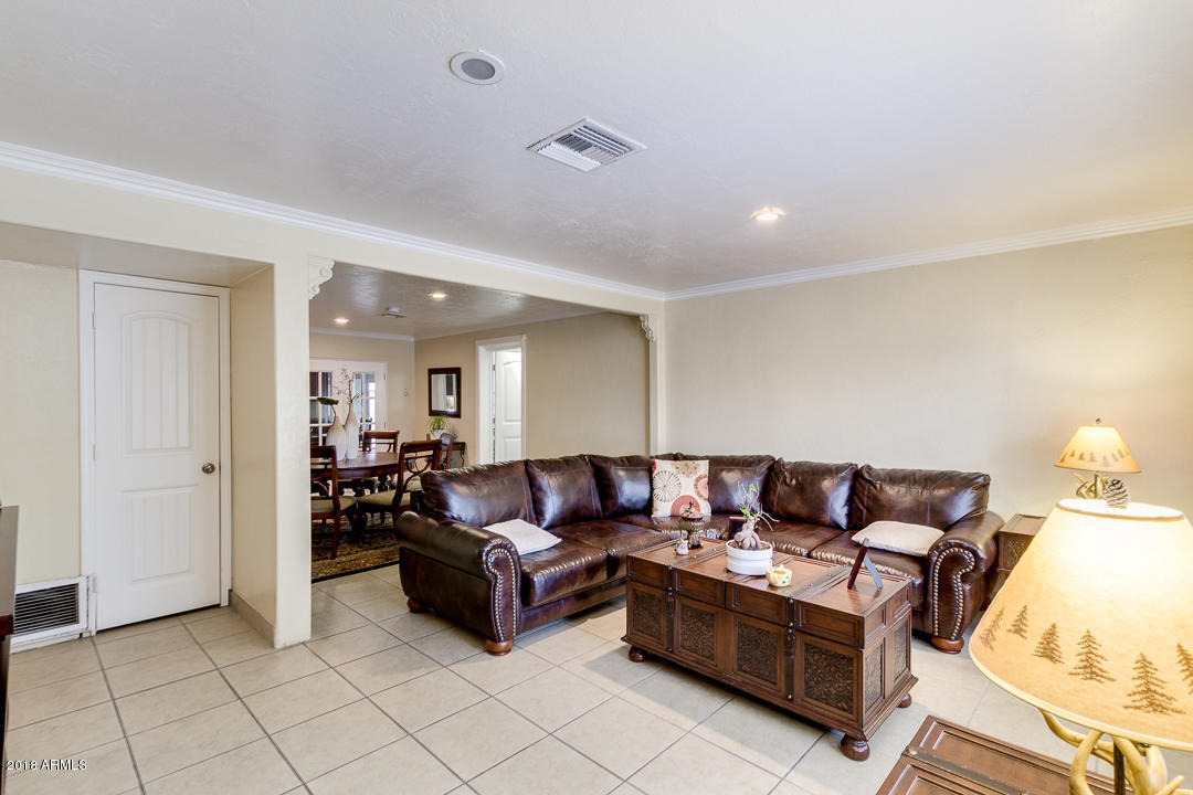 4037 West Ocotillo Road Phoenix, AZ 85019 - Photo 6 of 22 Living Room