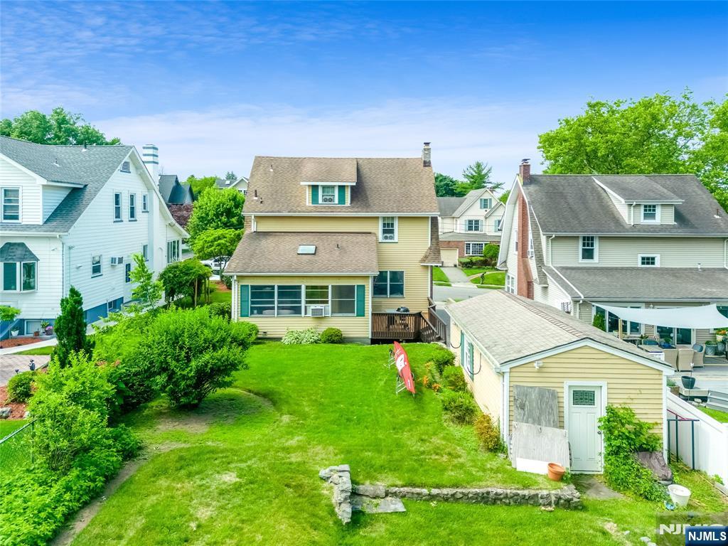 176 Woodward Avenue Rutherford, NJ 07070 - Photo 39 of 50