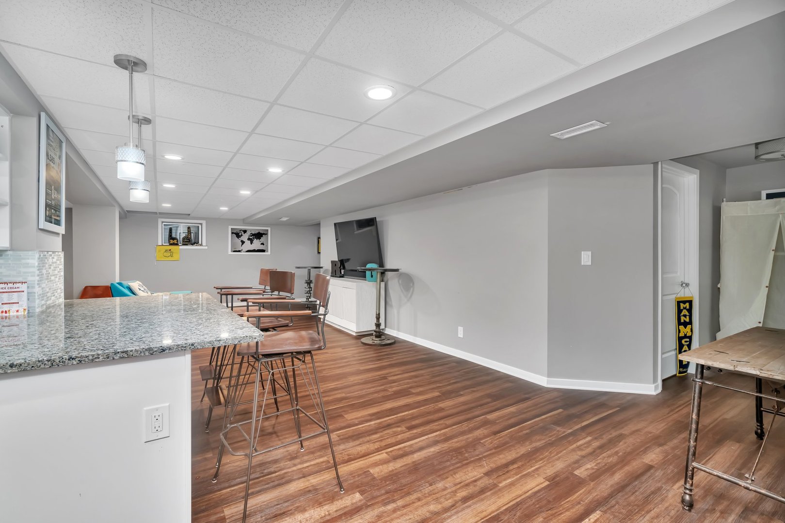 24160 Camelot Road Joliet, IL 60404 - Photo 27 of 37 Gallery Image 27