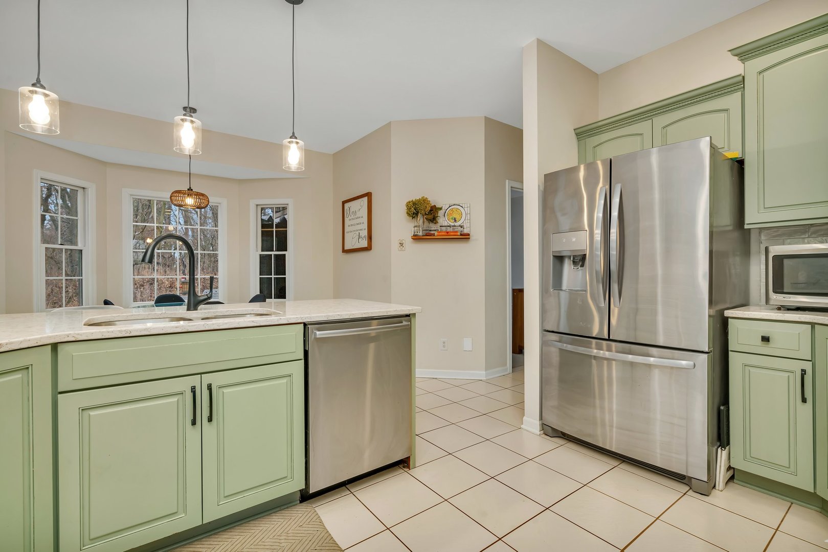 24160 Camelot Road Joliet, IL 60404 - Photo 10 of 37 Gallery Image 10