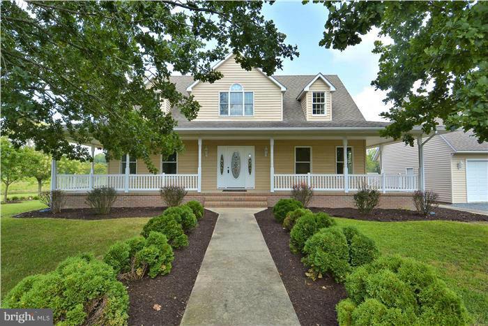 16558 Jones Road Henderson, MD 21640 - Photo 1 of 30 Circular driveway, paved walkway