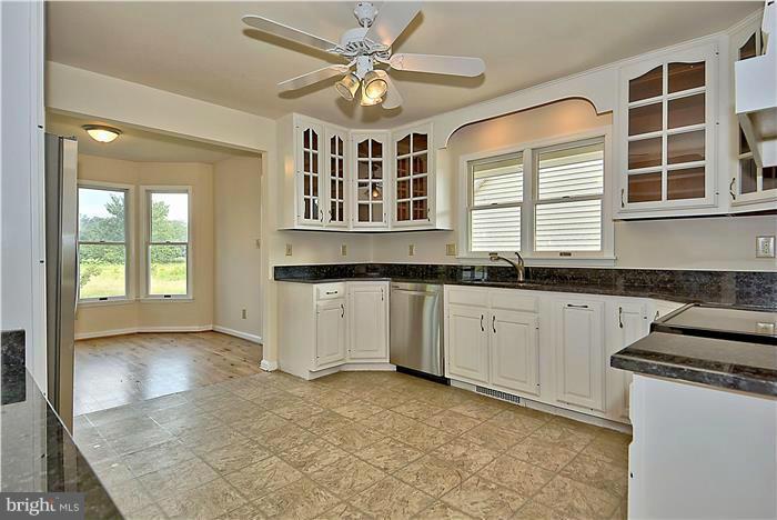 16558 Jones Road Henderson, MD 21640 - Photo 11 of 30 Kitchen