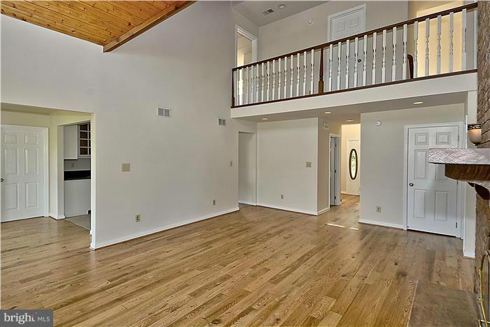 16558 Jones Road Henderson, MD 21640 - Photo 20 of 30 Spacious Great Room