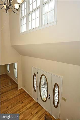 16558 Jones Road Henderson, MD 21640 - Photo 23 of 30 2-story Foyer
