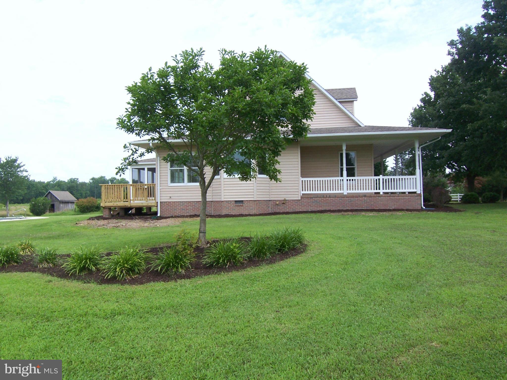 16558 Jones Road Henderson, MD 21640 - Photo 4 of 30 side of house