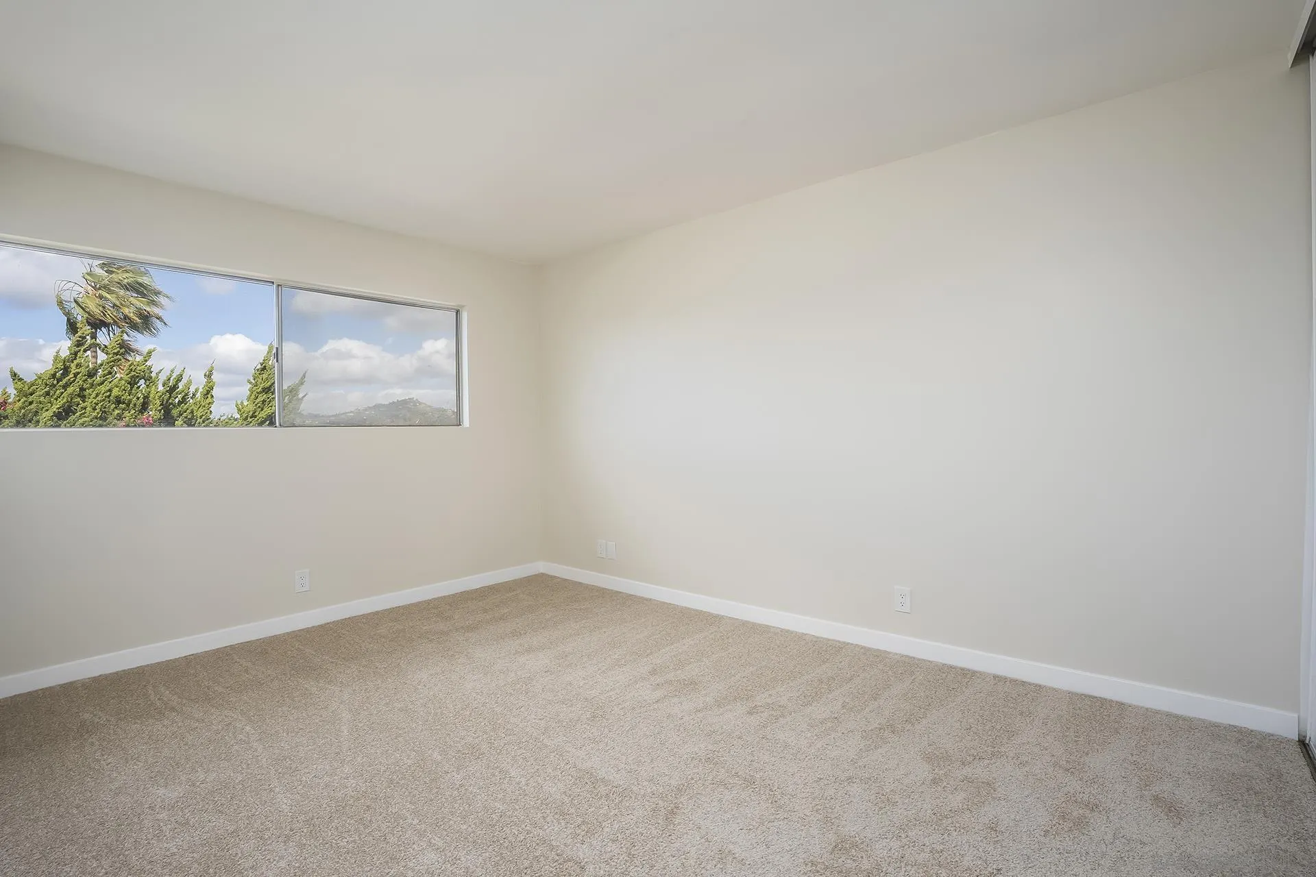 2014 Terraspiro Avenue Spring Valley, CA 91977 - Photo 16 of 28 wooden floor in a empty room