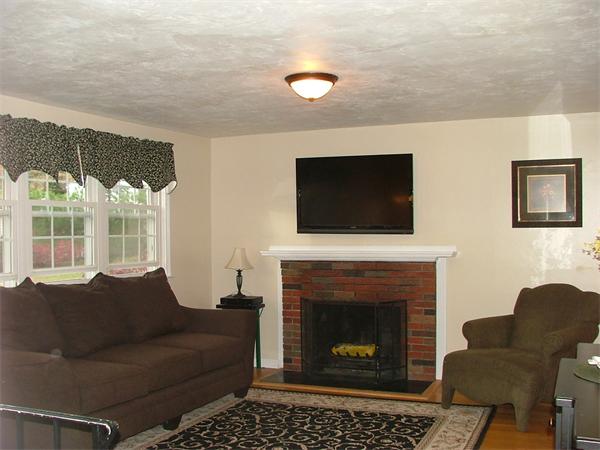 48 Wethersfield Road Bellingham, MA 02019 - Photo 5 of 17 Gallery Image 5