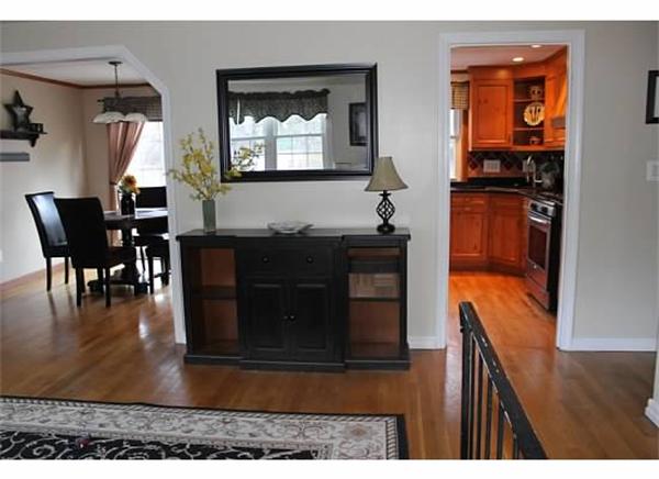 48 Wethersfield Road Bellingham, MA 02019 - Photo 7 of 17 Gallery Image 7