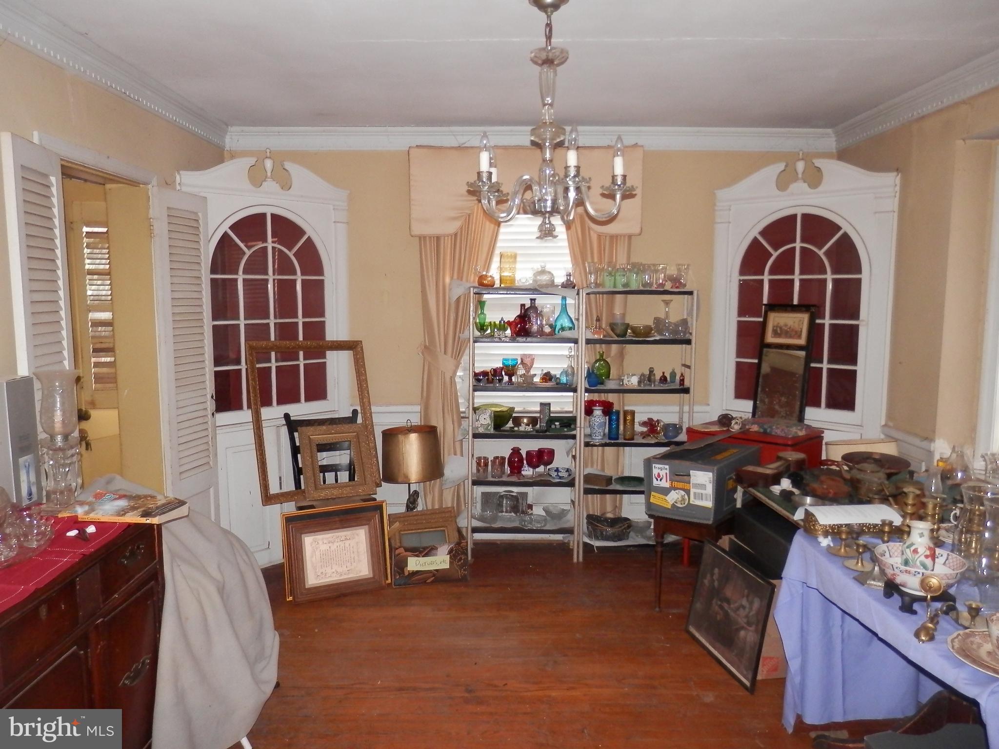 8130 Pleasant Plains Road Baltimore, MD 21286 - Photo 12 of 25 Dining Room