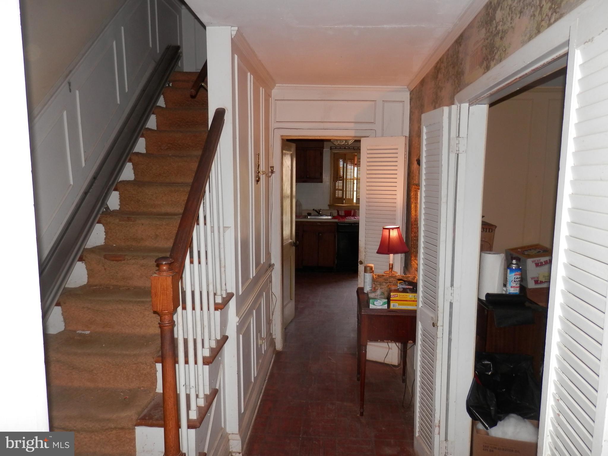 8130 Pleasant Plains Road Baltimore, MD 21286 - Photo 8 of 25 Interior (General)