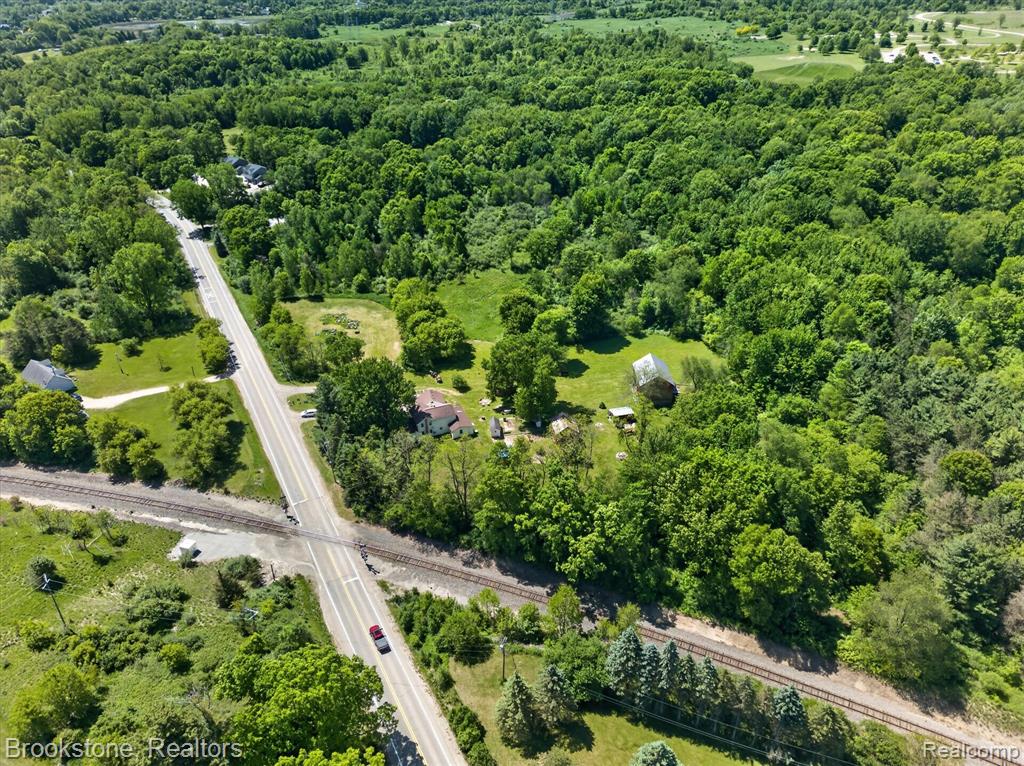 9449-9437 Andersonville Road Clarkston, MI 48346 - Photo 5 of 7