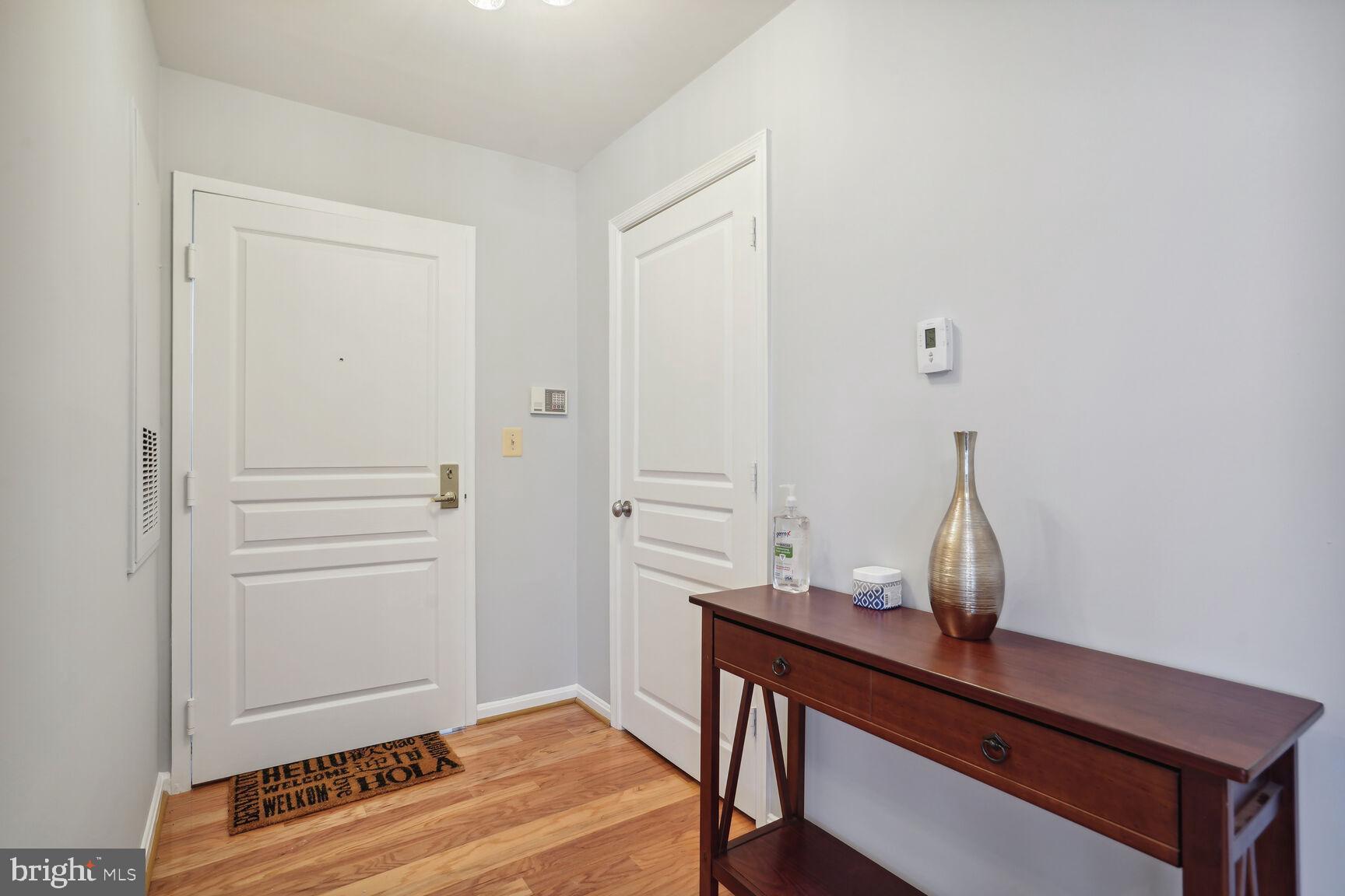5575 Seminary Road, Unit 204 Falls Church, VA 22041 - Photo 2 of 22
