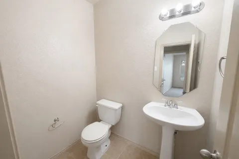 $2,650 | 11922 Harristown Drive, Houston, TX 77047
