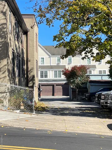 $3,600 | 89 2nd Street, Unit 1, New Rochelle, NY 10801
