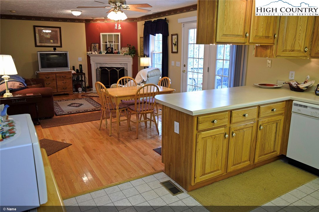 423 Autumn Run Road West Jefferson, NC 28694 - Photo 16 of 50 Gallery Image 16