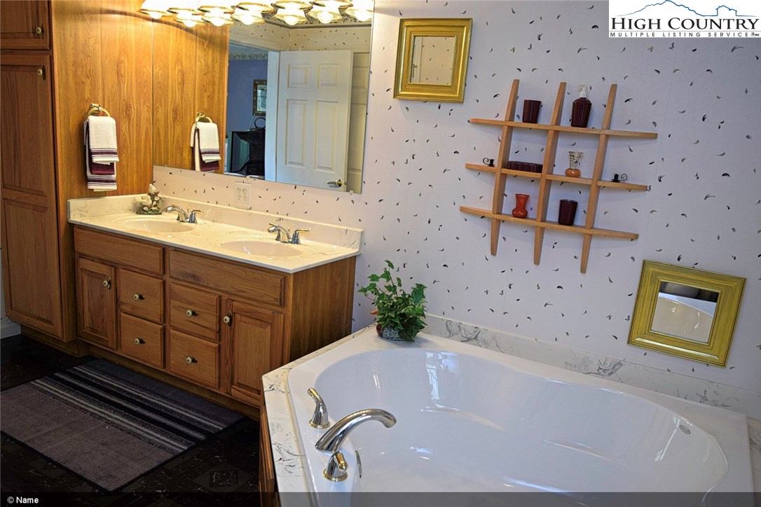 423 Autumn Run Road West Jefferson, NC 28694 - Photo 27 of 50 Gallery Image 27