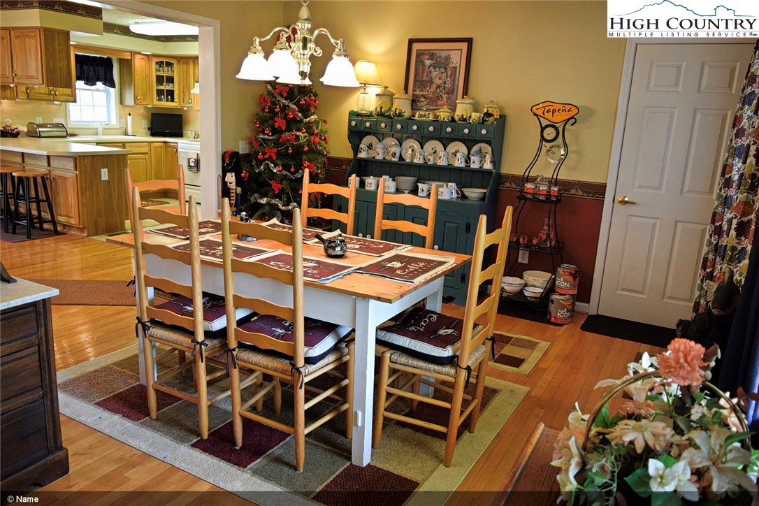 423 Autumn Run Road West Jefferson, NC 28694 - Photo 9 of 50 Gallery Image 9