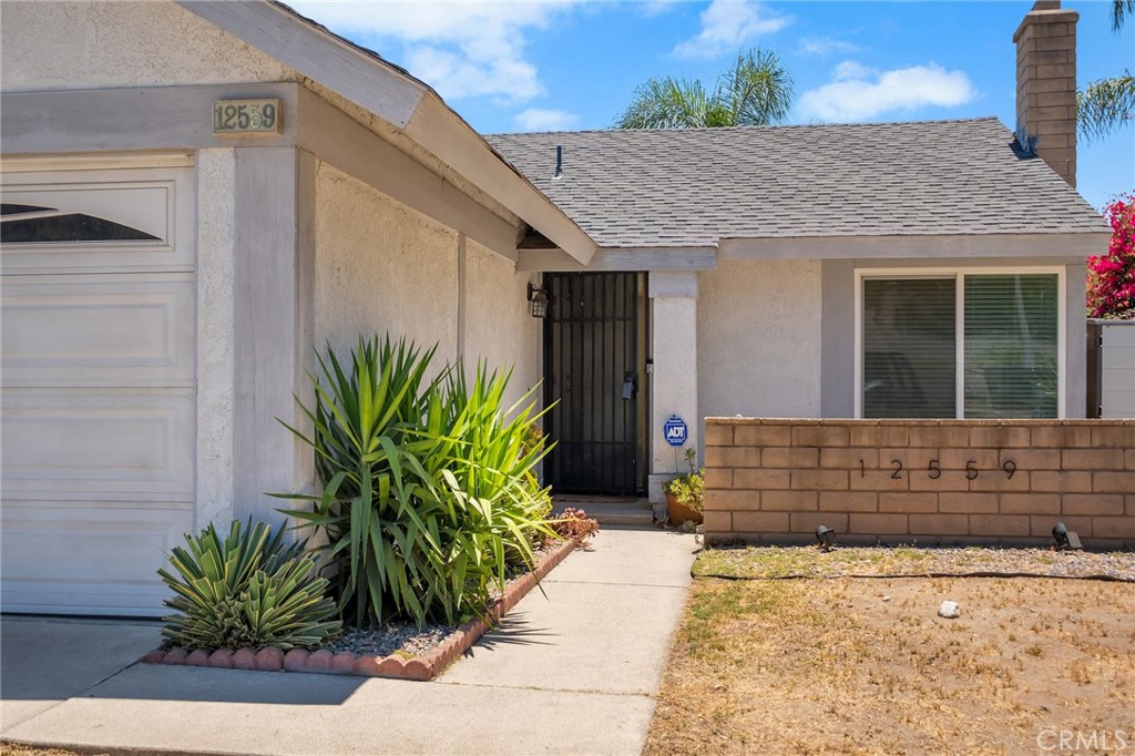 12559 Daphne Drive Rancho Cucamonga, CA 91739 - Photo 4 of 29