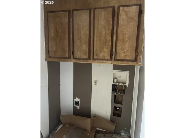 $275,000 | 82964 Hungry Hill Road, Creswell, OR 97426