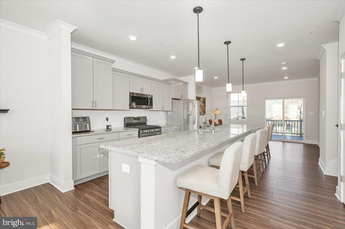 809 Teacher MItchell Road Glen Burnie, MD 21060 - Photo 13 of 54 Grand Kitchen Island