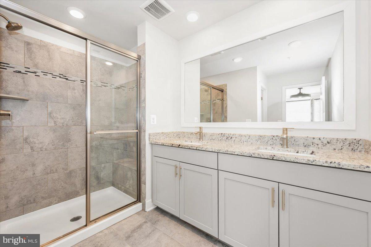 809 Teacher MItchell Road Glen Burnie, MD 21060 - Photo 30 of 54 Primary bathroom w/double vanity