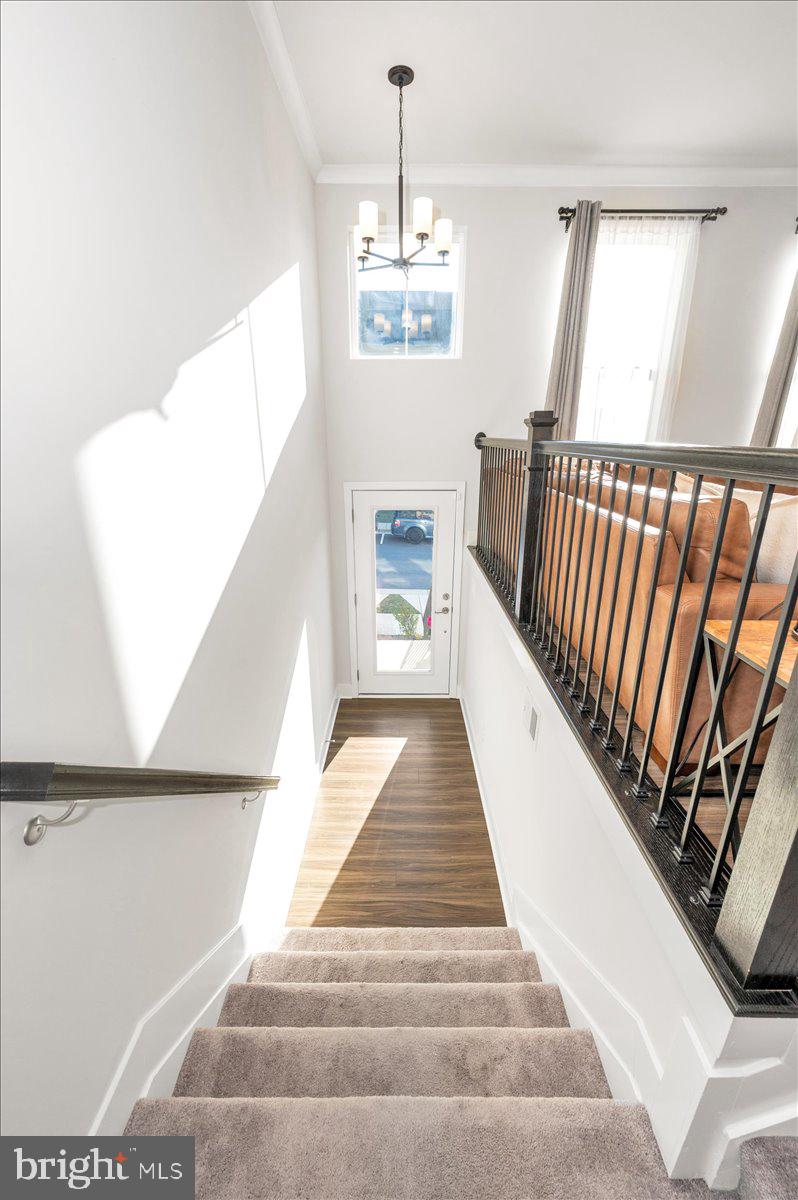 809 Teacher MItchell Road Glen Burnie, MD 21060 - Photo 4 of 54 Foyer