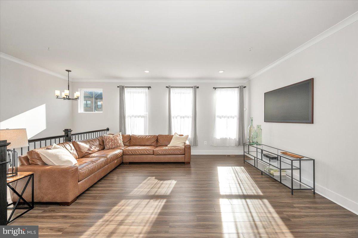 809 Teacher MItchell Road Glen Burnie, MD 21060 - Photo 7 of 54 Living Room