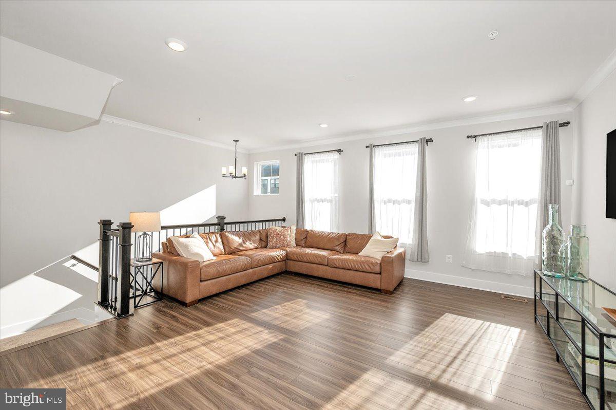 809 Teacher MItchell Road Glen Burnie, MD 21060 - Photo 8 of 54 Living Room