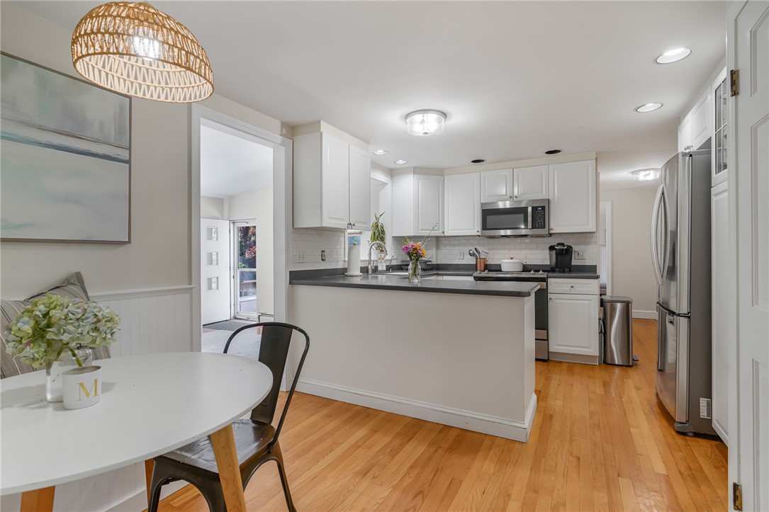 5 Indigo Road Barrington, RI 02806 - Photo 16 of 46