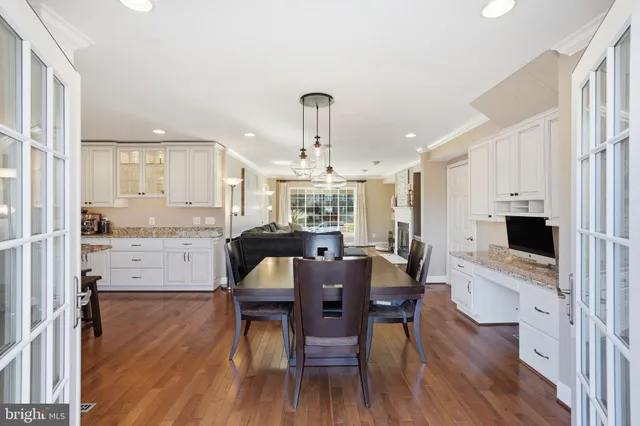 $895,000 | 16 Dulaney Hills Court, Cockeysville, MD 21030