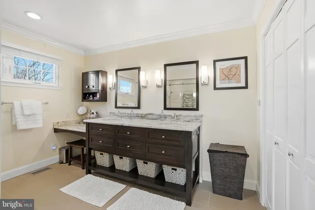 $895,000 | 16 Dulaney Hills Court, Cockeysville, MD 21030