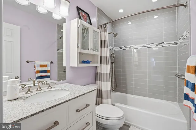 $895,000 | 16 Dulaney Hills Court, Cockeysville, MD 21030