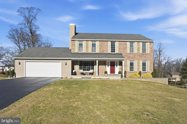$895,000 | 16 Dulaney Hills Court, Cockeysville, MD 21030