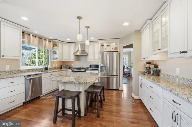 $895,000 | 16 Dulaney Hills Court, Cockeysville, MD 21030