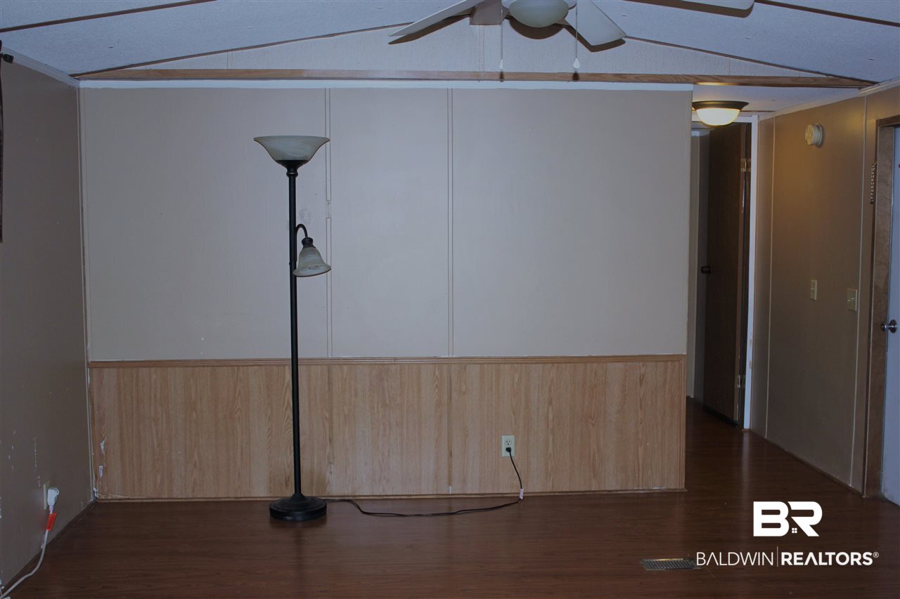 28093 County Road 65 Loxley, AL 36551 - Photo 9 of 16 Mobile Home Living Room