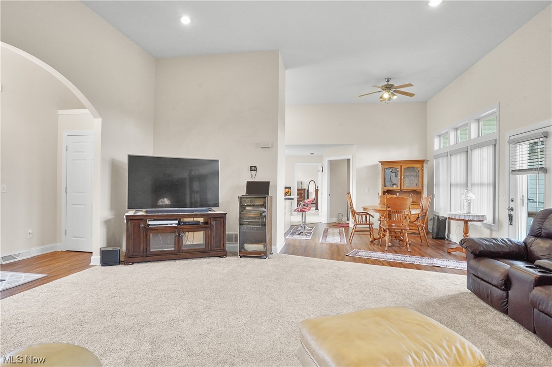 3595 Slater Road Salem, OH 44460 - Photo 5 of 32