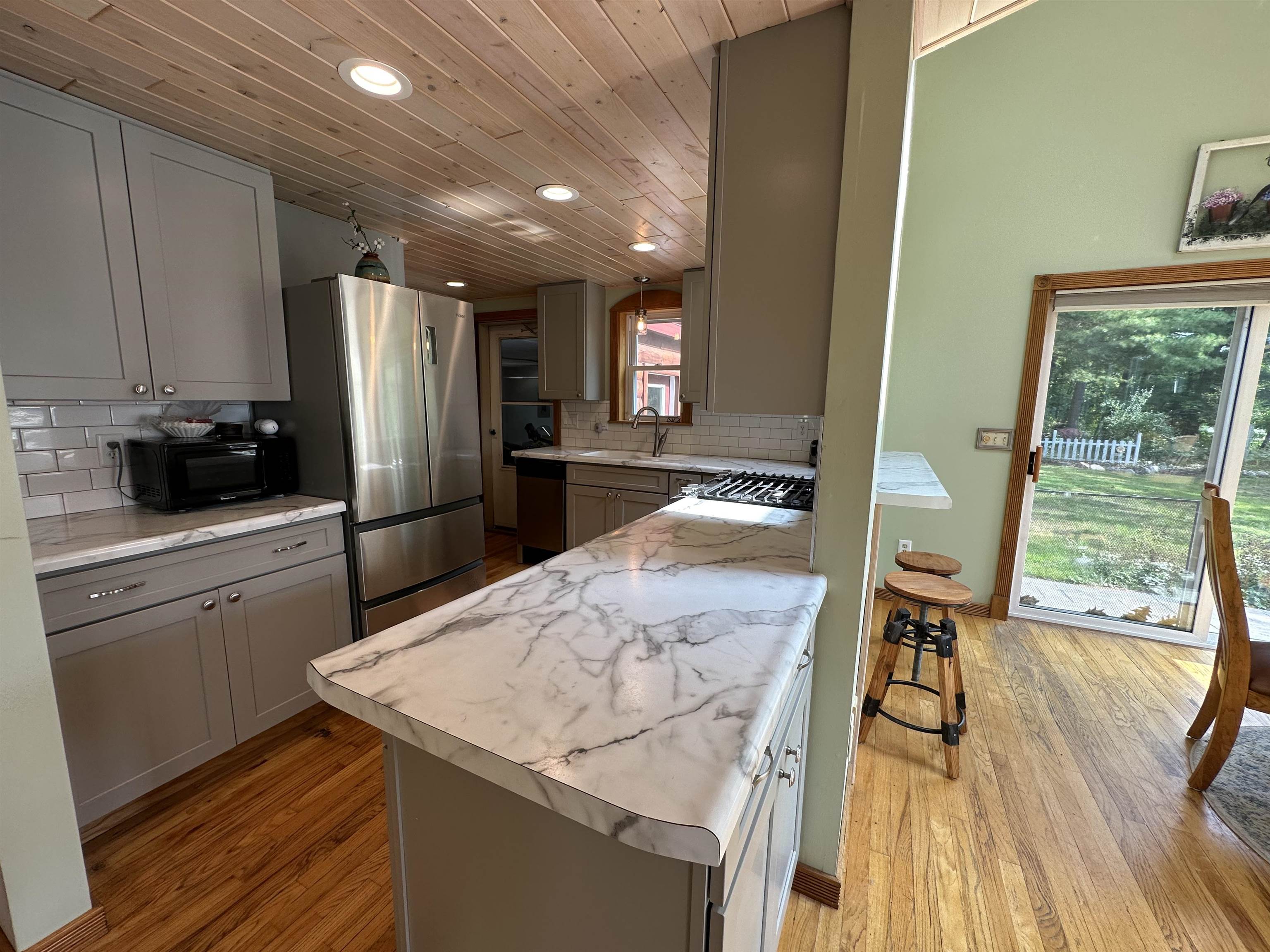 3048 Lang Road Beaverton, MI 48612 - Photo 9 of 46