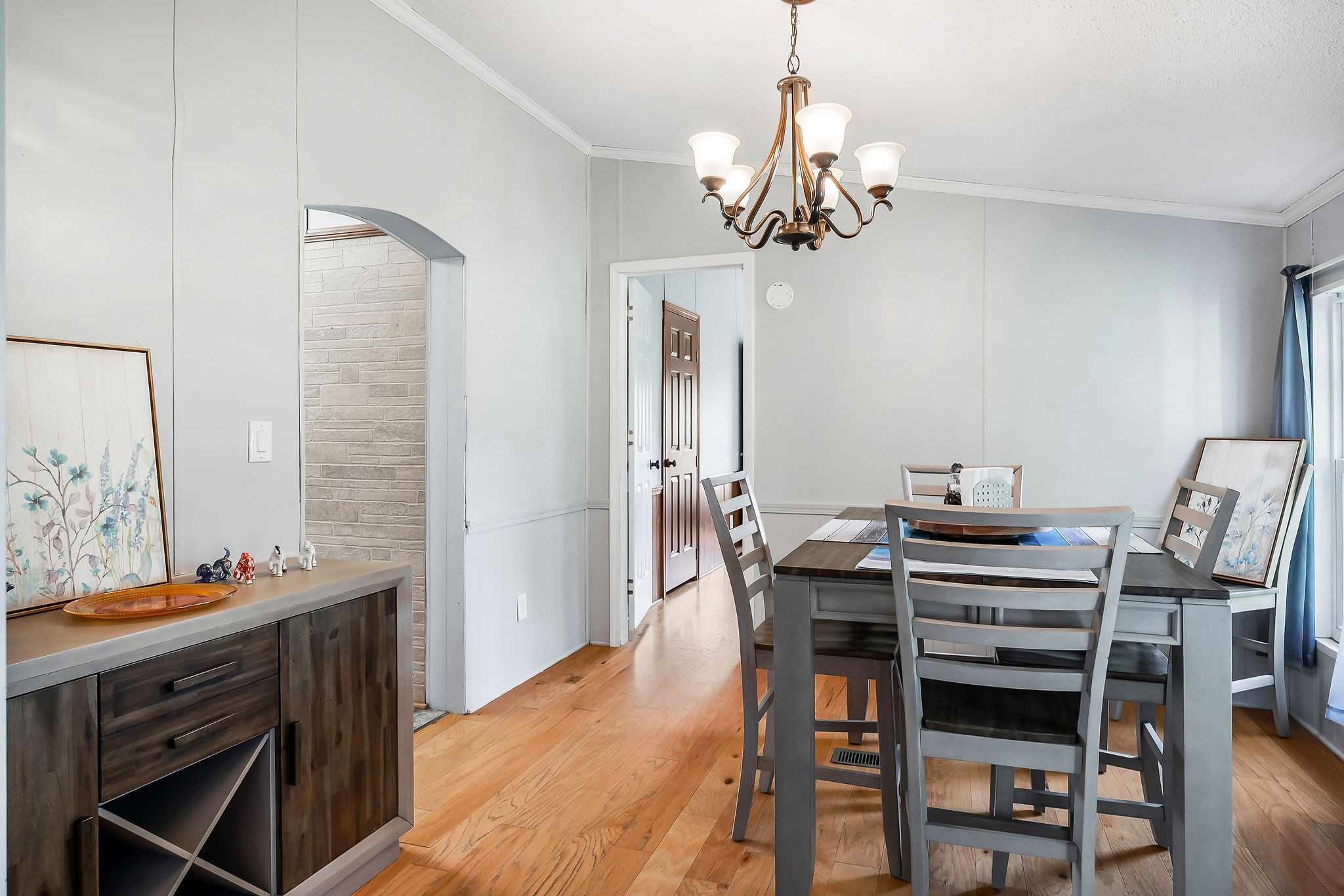 227 B A R Road Baxter, TN 38544 - Photo 17 of 52 a view of a dining room with furniture and wooden floor